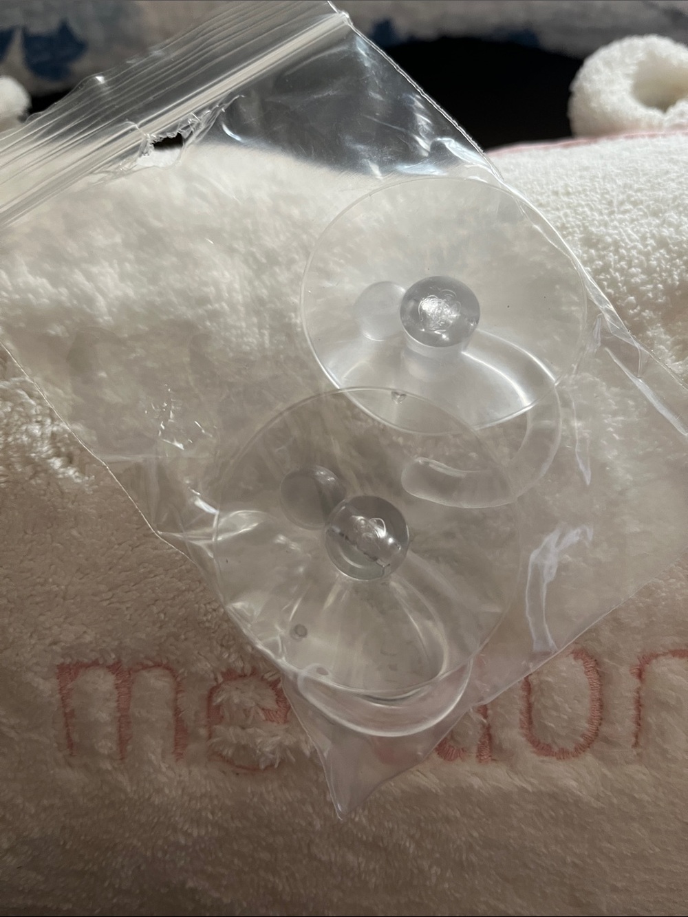 Victoria's Secret White Embroidered 'leave me alone' Bath Pillow - Picture 2 of 3